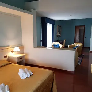 https://al-castello-ristorante.hotelinveneto.com